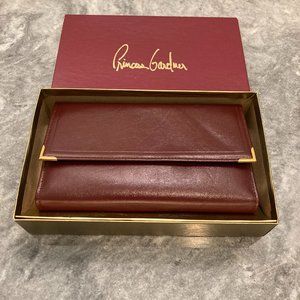 Princess Gardner wallet in maroon color